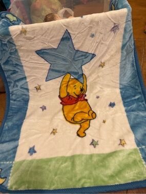 VTG 90s Disney Crown Crafts Winnie the Pooh STARS Moon Nursery Crib Baby Blanket